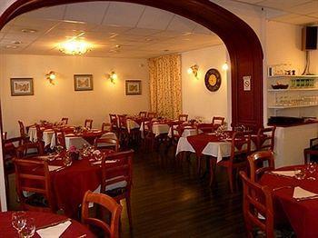 Hotel Logis Restaurant L'odyssee Champetre Le Lude
